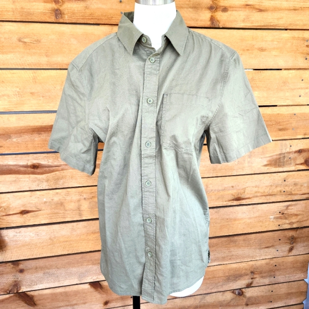 Army green H&M men's cotton button up